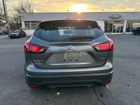 Used 2017 Nissan Rogue Sport S w/ S Appearance Package image 4