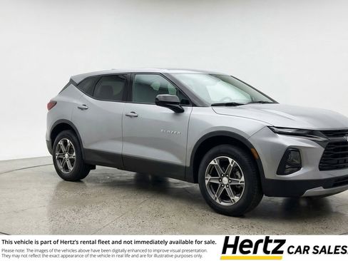 Used 2025 Chevrolet Blazer LT image 1
