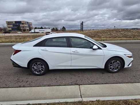 New 2026 Hyundai Elantra Blue image 6