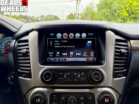 Used 2017 GMC Yukon XL Denali w/ Open Road Package AWD/4WD image 23