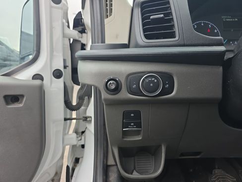 Certified 2023 Ford Transit 250 Medium Roof AWD image 19