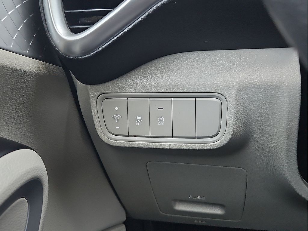 Used 2023 Kia Soul LX FWD image 15