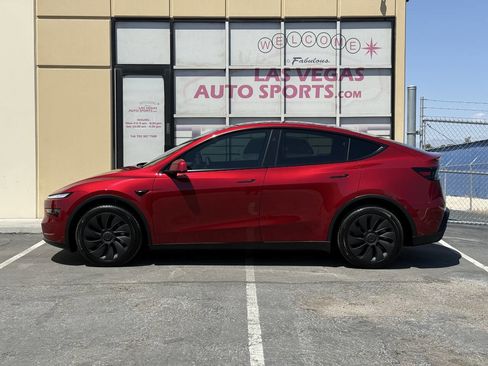 Used 2026 Tesla Model Y Long Range RWD image 5