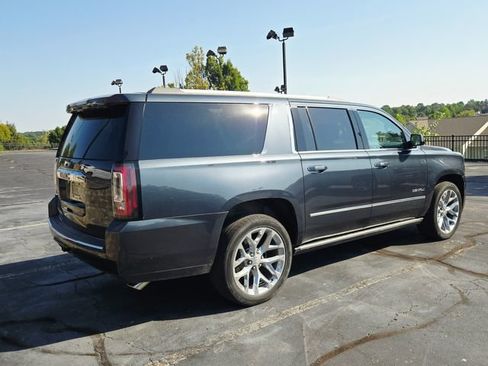 Used 2019 GMC Yukon XL Denali AWD/4WD image 3