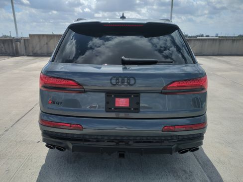Used 2025 Audi SQ7 Premium Plus w/ Executive Package image 6