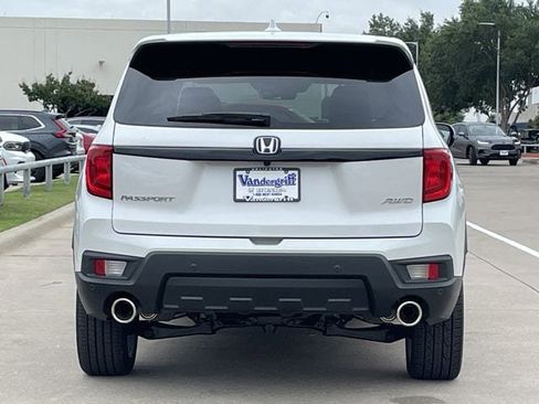 Used 2025 Honda Passport EX-L image 5