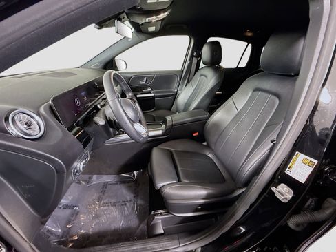 Used 2025 Mercedes-Benz GLA 250 image 22