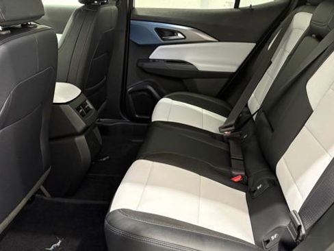 New 2026 Chevrolet Equinox EV LT image 18