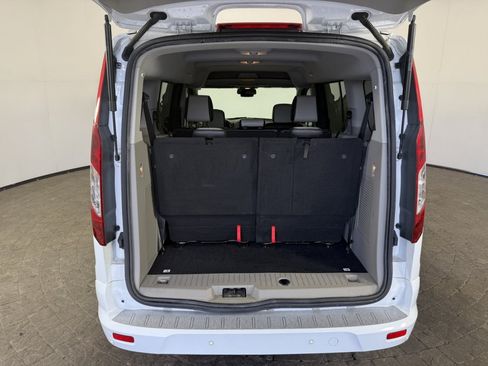 Used 2023 Ford Transit Connect Titanium FWD image 7