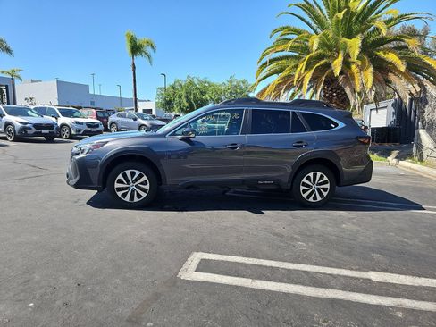 Used 2024 Subaru Outback Premium AWD/4WD image 4