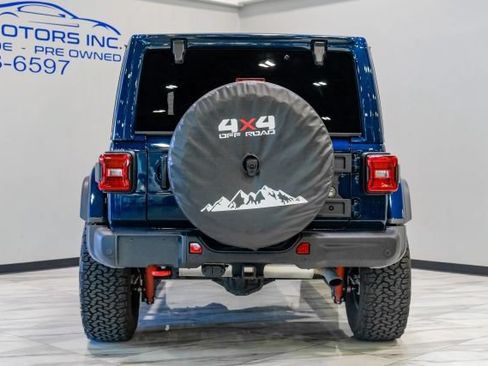 Used 2025 Jeep Wrangler Unlimited Rubicon AWD/4WD image 14