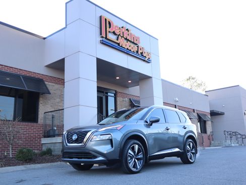 Used 2023 Nissan Rogue SL w/ SL Premium Package image 38
