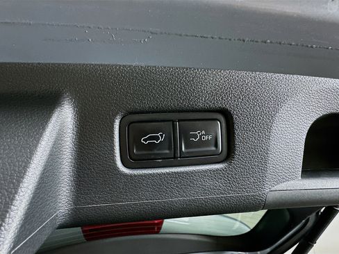 Used 2025 Kia Telluride S image 32