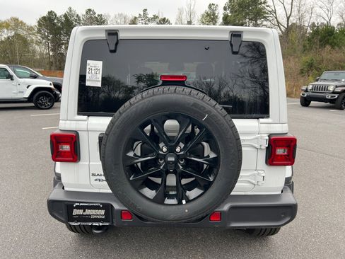 Used 2025 Jeep Wrangler Sahara w/ Safety Group image 6