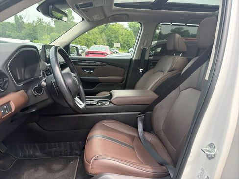 Used 2023 Honda Pilot Elite image 20