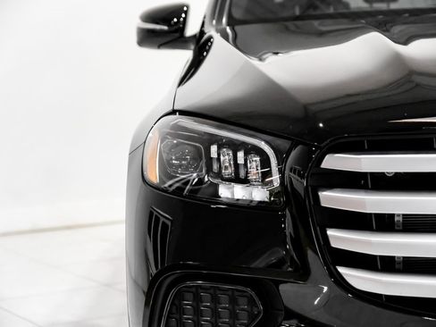 Used 2024 Mercedes-Benz GLS 450 4MATIC image 47