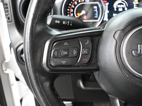 Used 2022 Jeep Gladiator Sport image 30