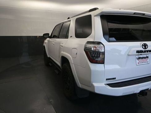 Used 2023 Toyota 4Runner SR5 Premium w/ Moonroof Package AWD/4WD image 5