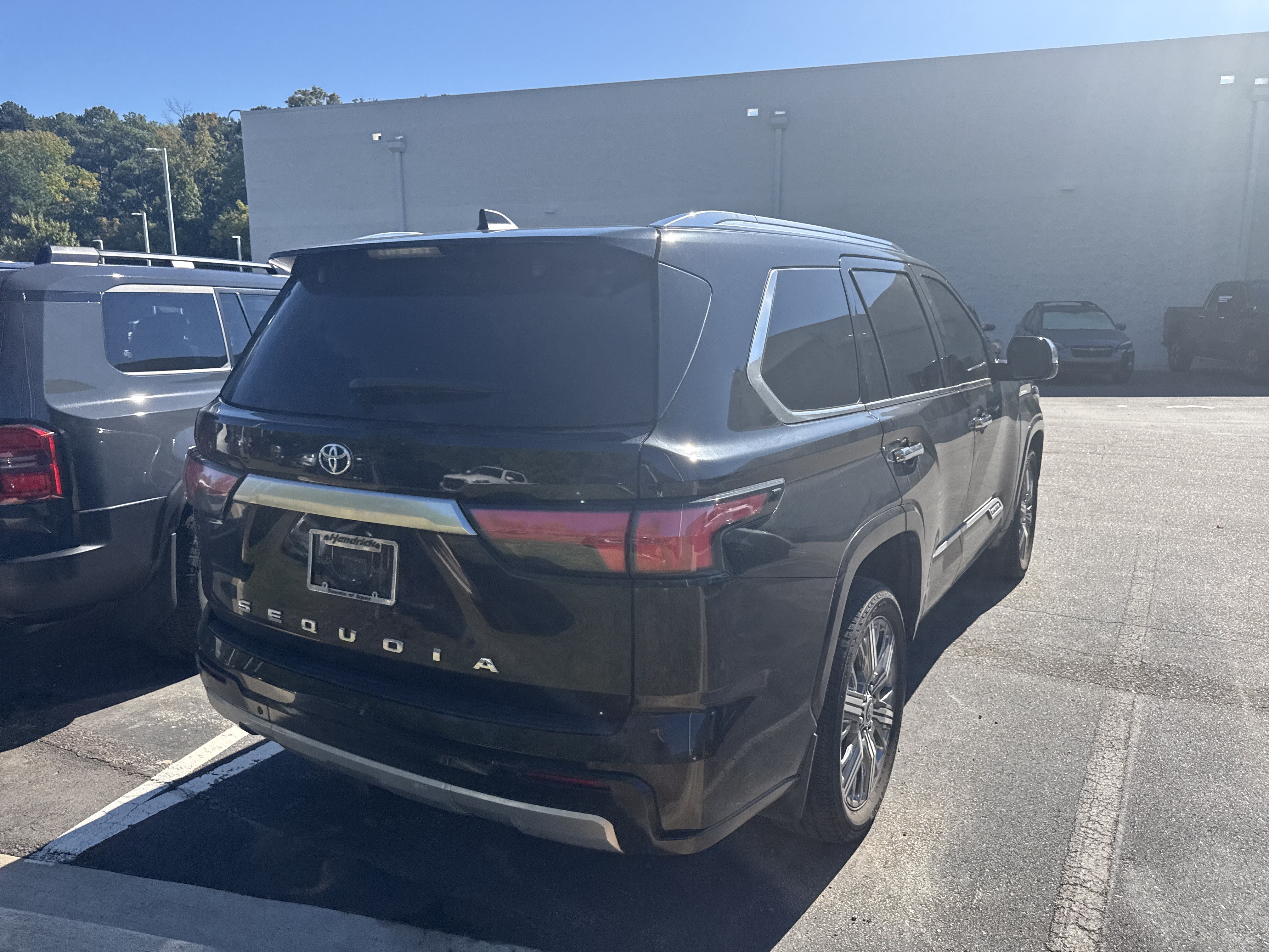 Used 2024 Toyota Sequoia Capstone AWD/4WD image 43