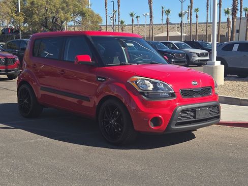 Used 2013 Kia Soul FWD image 7