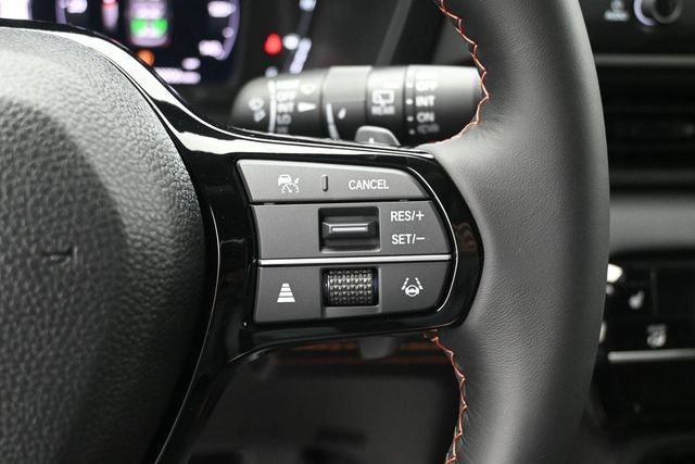 New 2026 Honda Pilot Sport image 3