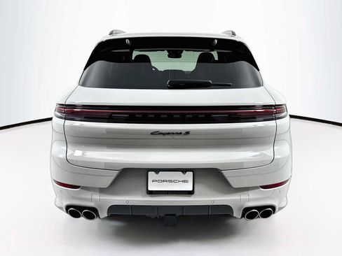 New 2026 Porsche Cayenne S AWD/4WD image 10