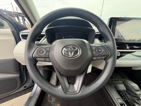 New 2026 Toyota Corolla Cross L image 6