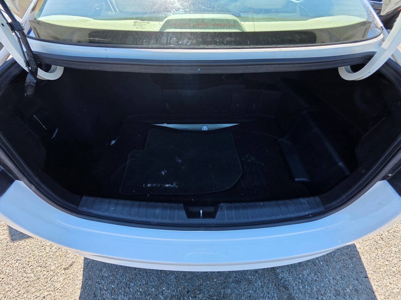Used 2012 Kia Optima Hybrid FWD image 25