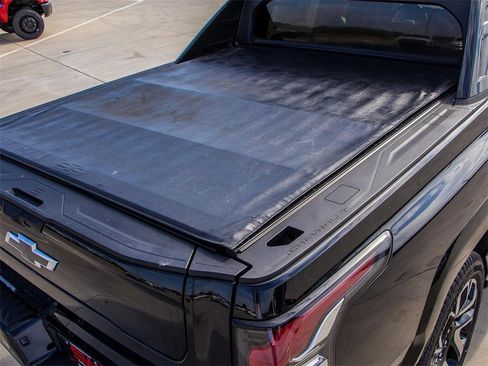 New 2024 Chevrolet Silverado EV RST image 12