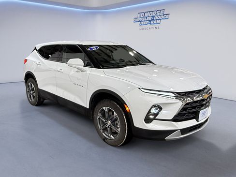 Used 2025 Chevrolet Blazer LT FWD image 7