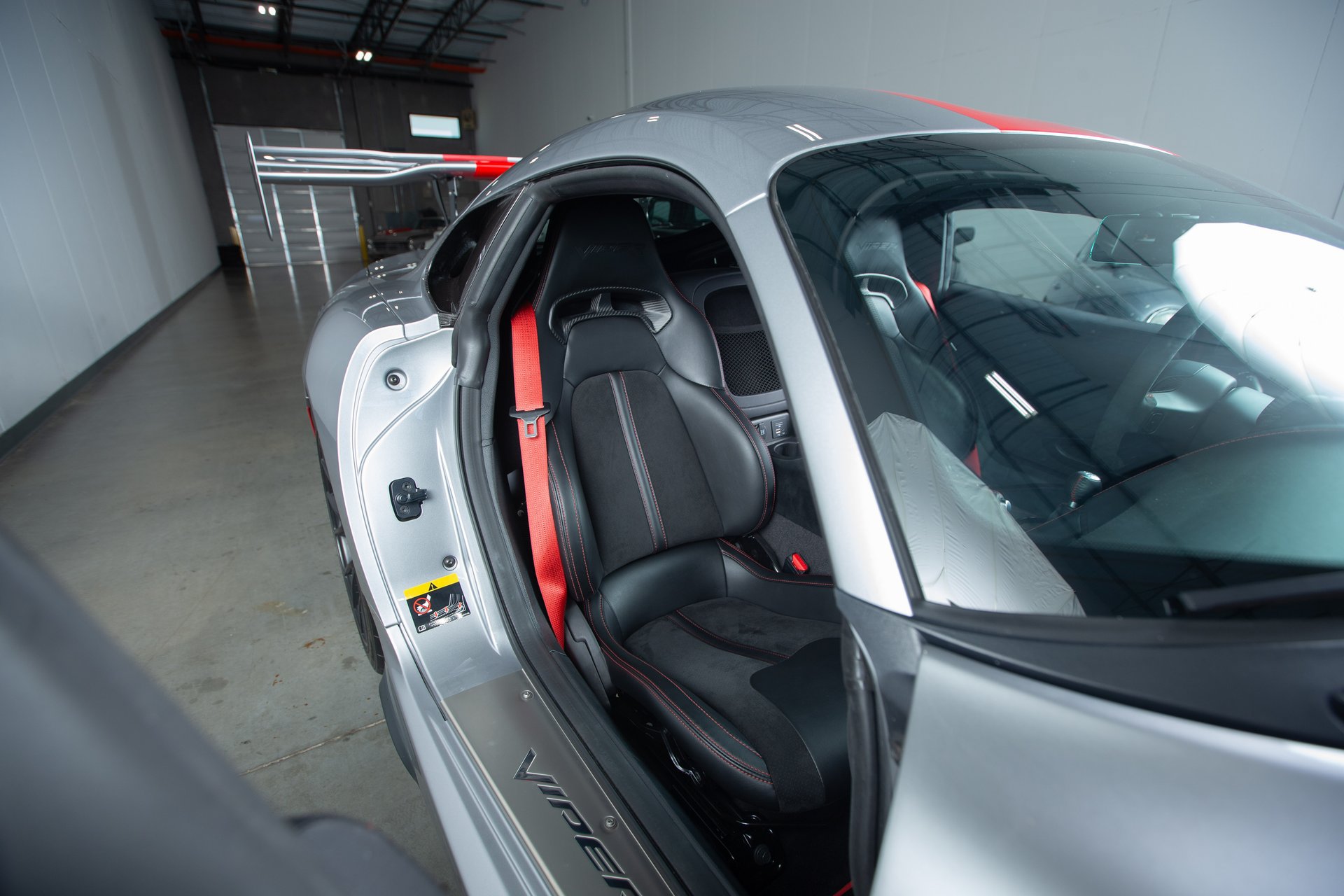 Used 2017 Dodge Viper ACR w/ Extreme Aero Package RWD image 22