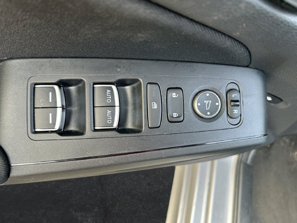 Used 2022 Honda Civic Sport image 12