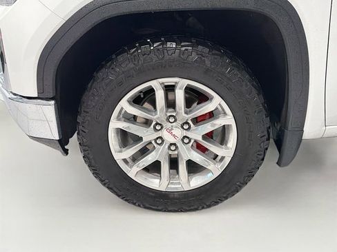 Used 2021 GMC Sierra 1500 SLT w/ SLT Premium Package AWD/4WD image 22