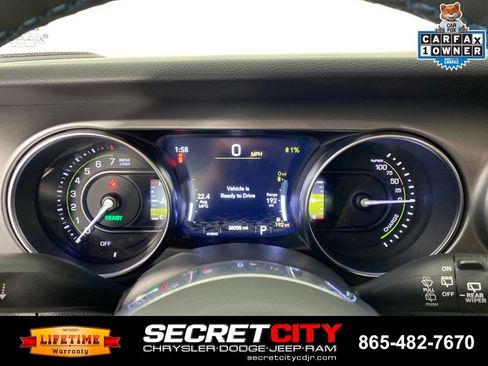 Used 2023 Jeep Wrangler Unlimited Rubicon 4xe w/ Cold Weather Group AWD/4WD image 17