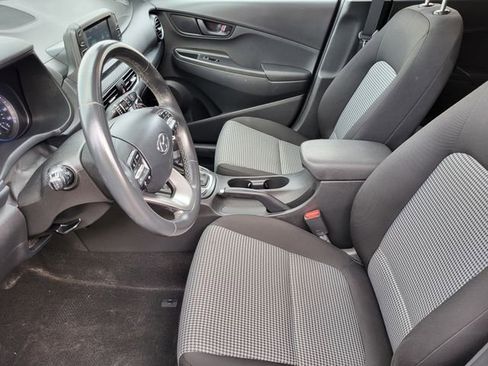 Used 2020 Hyundai Kona SEL Plus w/ Cargo Package image 12