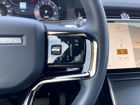 Used 2026 Land Rover Range Rover Evoque S AWD/4WD image 22