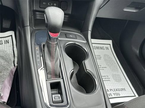 Used 2023 Chevrolet Equinox RS FWD image 15