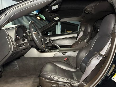 Used 2007 Chevrolet Corvette Coupe RWD image 9