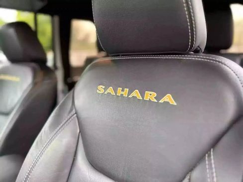 Used 2015 Jeep Wrangler Unlimited Sahara w/ Connectivity Group image 20