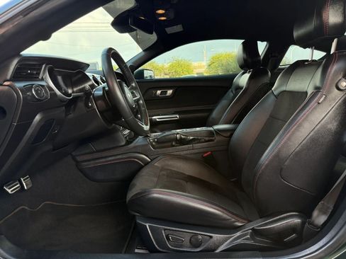 Used 2021 Ford Mustang GT Premium w/ Equipment Group 401A RWD image 37