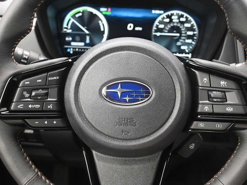 Used 2025 Subaru Forester Touring AWD/4WD image 6