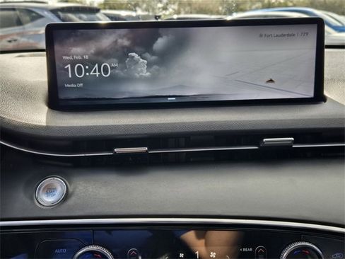 Used 2023 Genesis GV70 2.5T w/ Select Package image 20