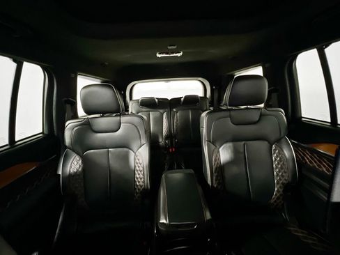 Used 2024 Jeep Grand Cherokee L Summit AWD/4WD image 29