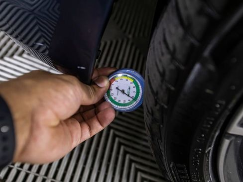 Used 2024 BMW 430i xDrive Convertible w/ Premium Package image 17