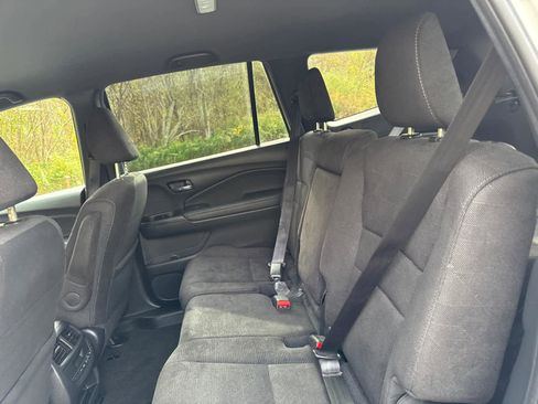 Certified 2022 Honda Pilot Sport image 32