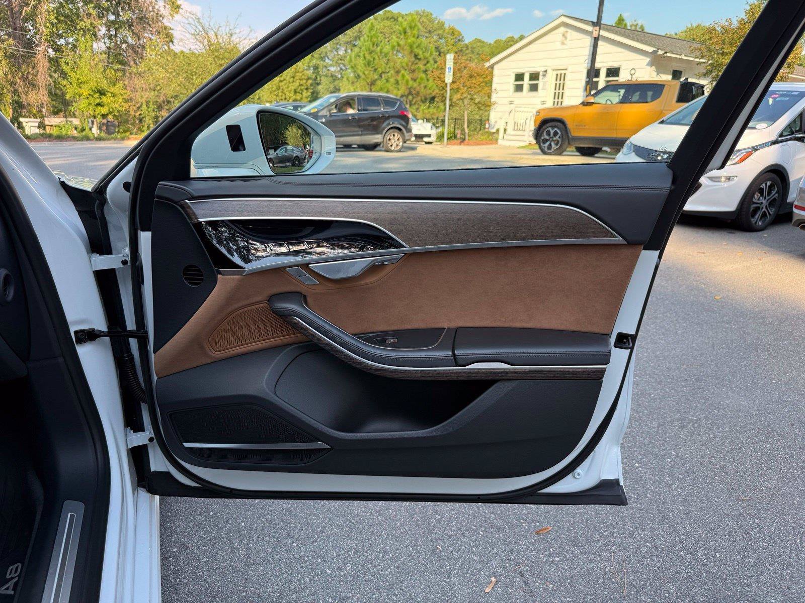 Used 2020 Audi A8 L 4.0T AWD/4WD image 22