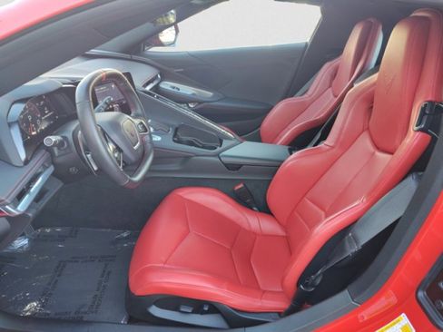 Used 2022 Chevrolet Corvette Stingray Coupe w/ Z51 Performance Package image 11