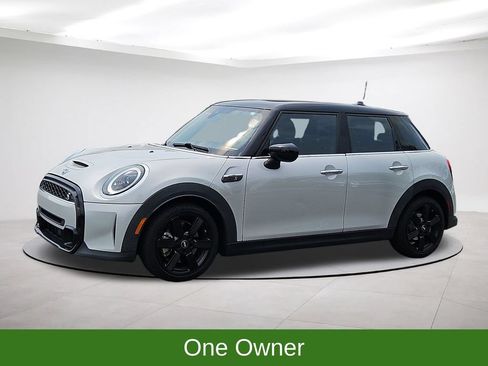 Used 2023 MINI Cooper S w/ Signature Upholstery Package FWD image 3