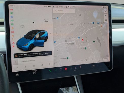 Used 2021 Tesla Model Y Long Range AWD/4WD image 22