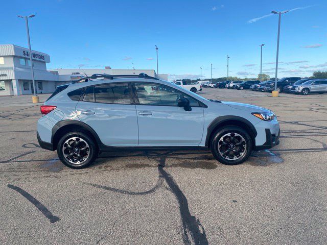 Used 2021 Subaru Crosstrek 2.0i AWD/4WD image 2